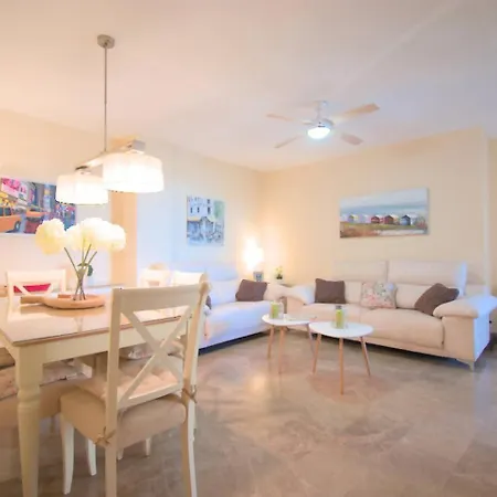 Frente A La Playa, Puerto Marino By Edeal Homes Denia